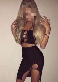 Akdeniz'in Gizemli Cazibesi: Kızıl Saçlı, 68 Kg ve 161 Cm'lik, İnce ve Bakımlı Mersin Esco