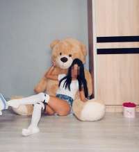 Akdeniz'in Göz Kamaştıran İhtişamı: Mersin Escort Bayan - Kumral Saç, 158 cm, 80 Kg, Zarif