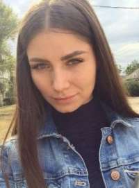 Akdeniz'in Sakin ve Kızıl Saçlı Güzeli: Silifke Escort Bayan - 62kg, 170cm boyunda, Balık