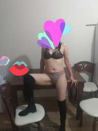 Mersin Akdeniz: Büyüleyici, Şehirli ve Siyah Saçlı Escort Bayan: 61kg, 155cm