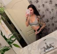 Mersin'de Bakımlı ve Fit Bedeniyle Escort Kızlar: Kumral Saçlı, 62 Kg ve 155 Cm