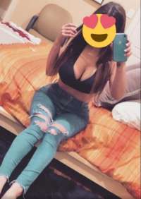 Mersin'de Siyah Saçlı ve Zarif Baharı: 75 Kg ve 176 cm'deki Akdeniz Escort Bayan