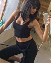 Mersin'den Zarif ve Balık Etli Akdeniz Escort Bayan: Sarı Saçlı, 49kg ve 157cm Boyundaki B