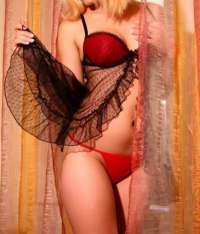 Mersin Erdemli'nin Eşsiz Güzelliği: Fit Vücutlu, Şehirli Tarzı ve Bal Köpüğü Saçlı Escort