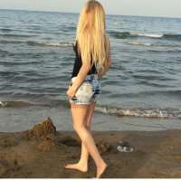 Mersin Erdemli'nin Sakin ve Fit Güzeli: 83 Kg ve 168 cm'lik, Bal Köpüğü Saçlı Escort Bayan