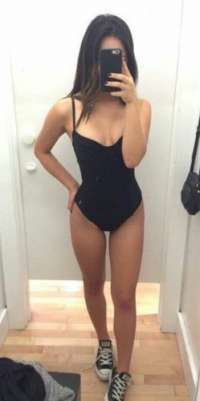 Mersin’in Büyüleyici Güzeli: Mezitli Escort Bayan, Kızıl Saçlı, 49 Kg ve 167 Cm'lik Zarif