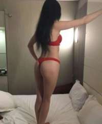 Mersin'in Büyüleyici Melodisi: Mersin Escort Bayan - Siyah Saçlar, Zarif Vücut ve Bakımlı