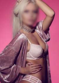 Mersin'in Görkemli Rüyası: Mersin Escort Kızlar, Siyah Saçlı, 48 Kg ve 163 cm, Çekici ve İ