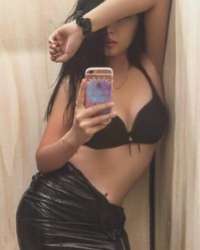 Mersin'in Göz Alıcı Güzeli: Erdemli Escort Bayan - Bal Köpüğü Saçları, Sıkı Vücut ve Bakım