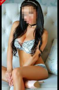 Mersin'in Göz Alıcı Zarafeti: Erdemli Escort Bayan, Kumral Saçlı, 56 Kg ve 169 cm’li