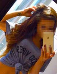 Mersin'in Neşeli Ve Bakımlı Akdeniz Güzeli: Siyah Saçlı, İnce Vücutlu Escort Bayanın Büyül
