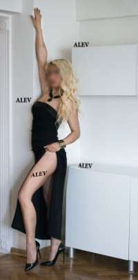 Mersin'in Şehirli Stilinde Zarif Güzellik: Silifke Escort Bayan - 59kg, 172cm, Kumral Saçl