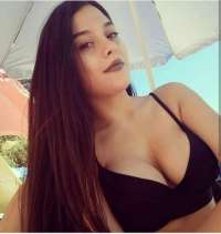 Mersin'in Şehirli ve Enerjik Güzel Sarışını: Balık Etli, 57 Kg ve 173 cm'deki Akdeniz Esco