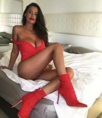 Mersin’in Şehirli Ve Fit Güzeli: Kızıl Saçlı, Akdeniz Escort Bayan, 64 Kg ve 178 Cm'lik Tü