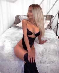 Mersin'in Sessiz ve Kızıl Ruhu: Balık Etlili, 50 kg ve 175 cm'deki Mezitli Escort Bayan