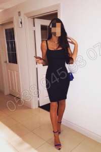 Mersin'in Silifke Bölgesinden Çekici ve Zarif Bayan Escort: 64 Kg, 171 cm Boyunda ve Kızıl