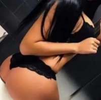 Mersin'in Sportif ve Çekici Bayan Escortu: 160 cm, 78 Kg, Sarı Saç