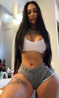 Mersin'in Zarif Escort Kızlarından 79 Kg, 173 Cm, Siyah Saçlı Mükemmellik