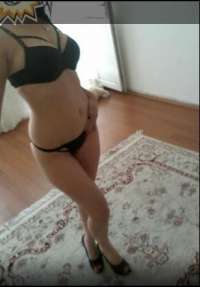 Mersin'in Zarif Güzeli: 72 Kg ve 165 Cm'lik Siyah Saçlı, Balık Etli ve Zarif Escort Kızlar
