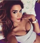 Mersin Mezitli Escort Bayan: Nazik Ve Zarif, 50kg, 154cm, Kumral Saçlı ve Zarif Stil - İna