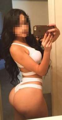 Mersin Mezitli'nin İlgi Çekici ve Zarafetiyle Bilinen Kırmızı Başlı Bayanı: Mersin Escort