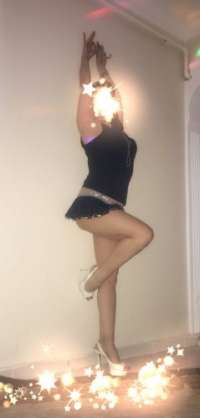 Mersin Mezitli'nin Neşeli, Kızıl Saçlı ve İnce Vücutlu Escort Bayanı: 50kg, 178cm