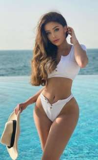 Mersin Silifke'den Zarif ve Sakin Tarzıyla Büyüleyen Escort Bayan: Siyah Saçlı, 53kg, 174c