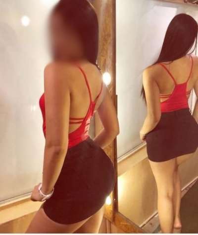 Akdeniz'in Incisi Mersin'de Neşeli ve Fit Escort Bayan: Siyah Saçlı, 49 kg ve 158 cm Boyun