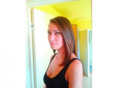 Mersin Akdeniz’in Gözde Escort Bayanı: Sarı Saçlı, Balık Etli, 169 cm Boy, 66 kg
