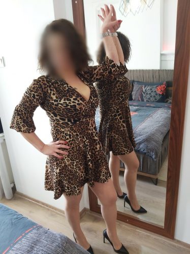 Mersin'den Muhteşem Güzel: 48kg, 172cm Uzunlukta, Kumral Saçlı ve Sportif Bayan Escort