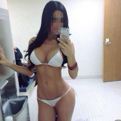 Mersin Erdemli'de Kendine Güvenen ve Tutkulu Escort Bayan: Kızıl Saçlı, Balık Etli ve Neşe