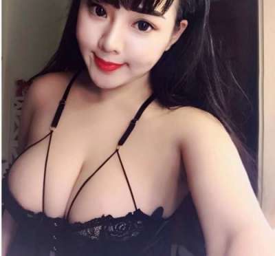 Mersin Erdemli'de Sarı Saçlı, Çekici ve İnce Yapılı Escort Bayan: 51kg, 167cm