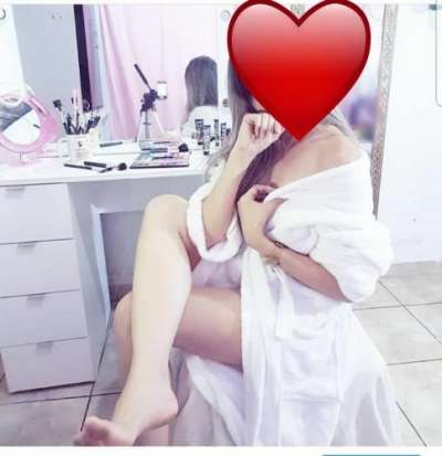Mersin Erdemli'den Şehirli ve Sportif Escort Bayan: Bal Köpüğü Saçlı, 77kg ve 176cm Boyund