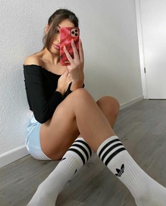 Mersin Erdemli'den Son Derece Şık ve Fit Bayan Eskort: Sarı Saçlı, 71kg, 174 cm Boyunda