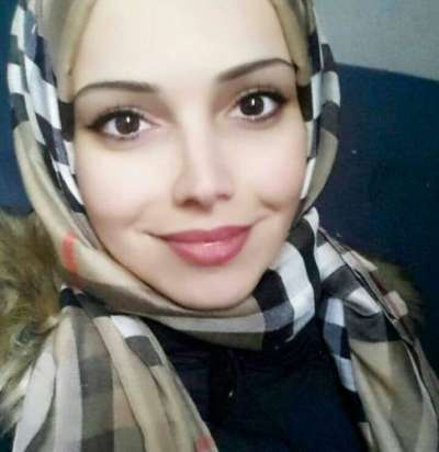 Mersin Erdemli'den Zarif ve Şehirli Escort Bayan: Kumral Saçlı, 72kg, 178cm, Çarpıcı ve Ol