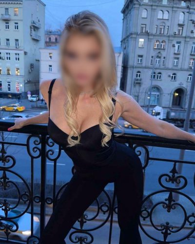 Mersin Erdemli Escort Bayan: Çekici ve Fit Bir Güzel: Kumral Saçlı, 72 Kg, 156 Cm’lik