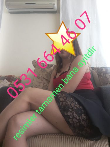 Mersin Erdemli'nin Zarif ve Sakin Escort Bayanı: Kızıl Saçlı, 67kg ve 167cm boyunda.