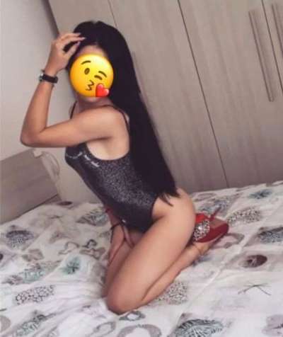 Mersin’in Akdeniz İncisi: Siyah Saçlı, Fit Vücutlu, 62 Kg ve 154 cm’lik Escort Bayan