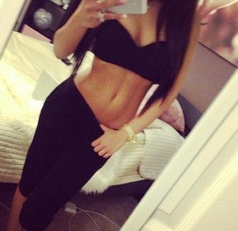 Mersin'in Alevlendirici Oyunu: Mezitli Escort Bayan - Kumral Saç, 154 Cm, 50 Kg, İnce Vücu
