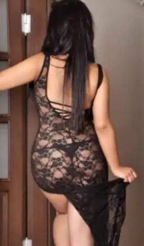 Mersin’in Baş Döndüren Mezitli Escort Bayanı: Bal Köpüğü Saçlı, 69 Kg, 174 cm Boylu Güzell