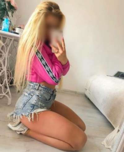 Mersin'in Büyüleyici Sihiri: Sarı Saçlı, 51 Kg ve 176 cm Boyundaki Sportif Escort Bayan
