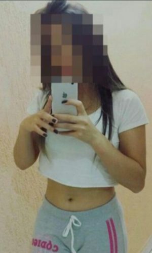 Mersin'in Büyülü Cazibesi: Kızıl Saçlı, 72 Kg Ağırlığında, 154 cm Boyunda Sakin ve Fit Bir