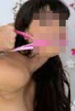 Mersin'in Göz Alıcı Parlaklığı: Mezitli Escort Bayan, Bal Köpüğü Saçlı, 61 Kg ve 176 cm Bo