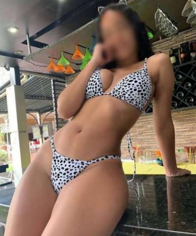 Mersin'in Göz Kamaştıran Güzeli: Kızıl Saçlı, Spor Vücutlu ve Neşeli Stili İle Silifke Esc