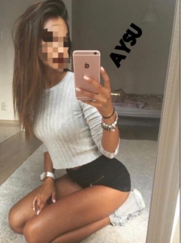 Mersin’in Göz Kamaştırıcı Dişiliği: Akdeniz Escort Bayan - Kızıl Saçlar, Balık Etli Vücut