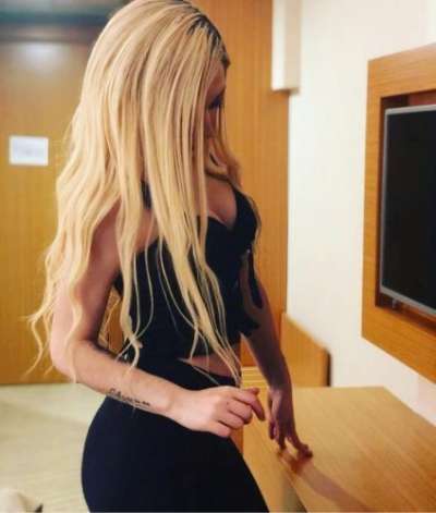 Mersin’in Neşeli Kızı: Siyah Saçlı, Balık Etli, 60 Kg, 155 Cm Boylu Mersin Escort