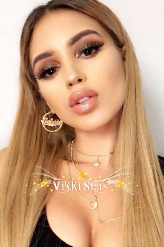 Mersin'in Neşeli ve Sportif Mezitli Escort Bayanı: Bal Köpüğü Saçlı, 54 Kg, 171 Cm Boyunda