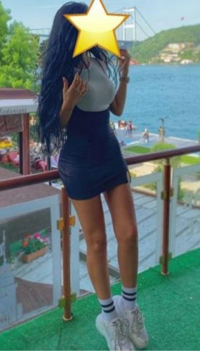 Mersin'in Neşeli ve Zarif Güzelliği: Kumral Saçlı, 57 Kg ve 164 cm'lik Silifke Escort