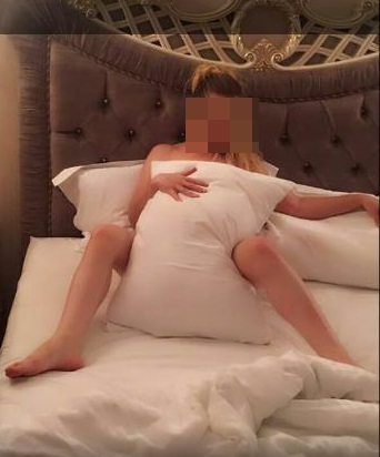 Mersin'in Sakin ve Doğal Güzeli: Sarı Saçlı, Balık Etli Mersin Escort Bayan - 59kg, 165cm