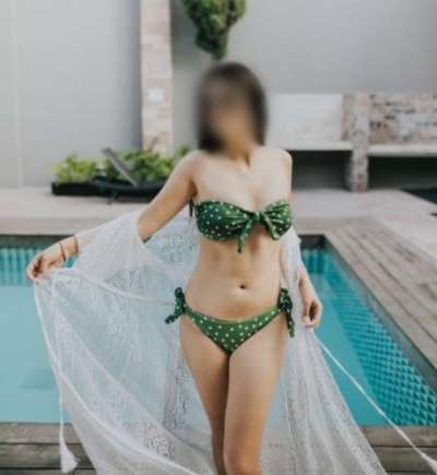 Mersin'in Şehirli Stil Sahibi: Balık Eti, Kumral Saçlı, 68 Kg ve 178 cm'lik Mezitli Escort